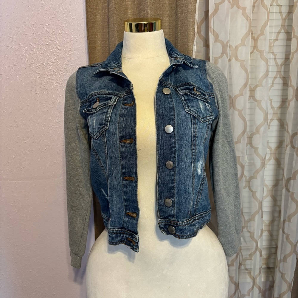 #0023 Blu [edit] Jean Jacket with Distressed Details